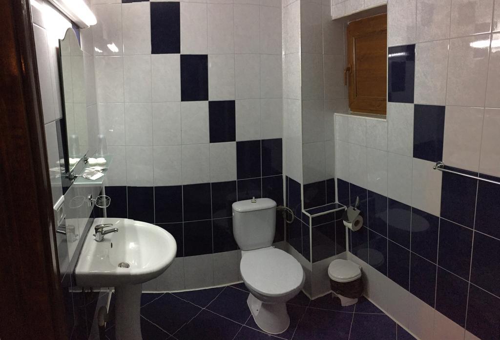 Conacul Domnitei Hotell Voronet Exteriör bild