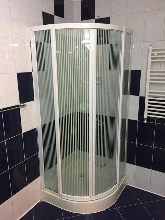 Conacul Domnitei Hotell Voronet Exteriör bild