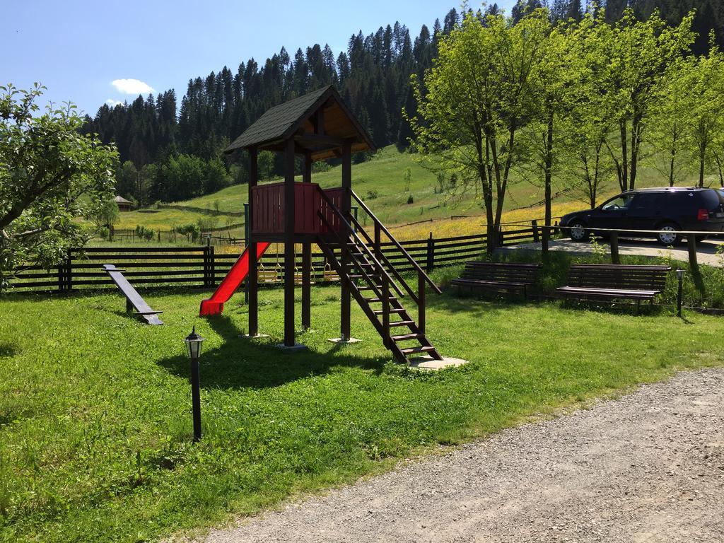 Conacul Domnitei Hotell Voronet Exteriör bild