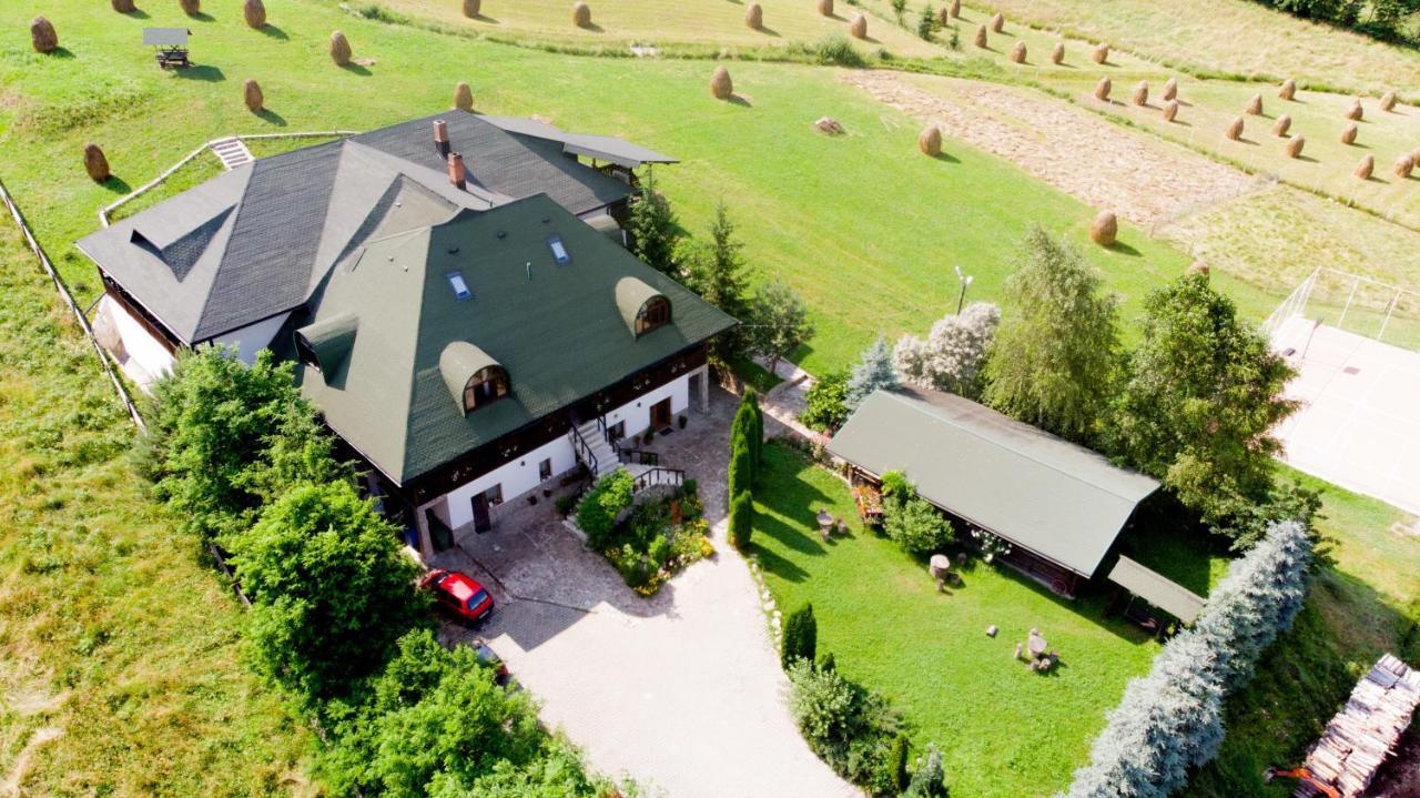 Conacul Domnitei Hotell Voronet Exteriör bild