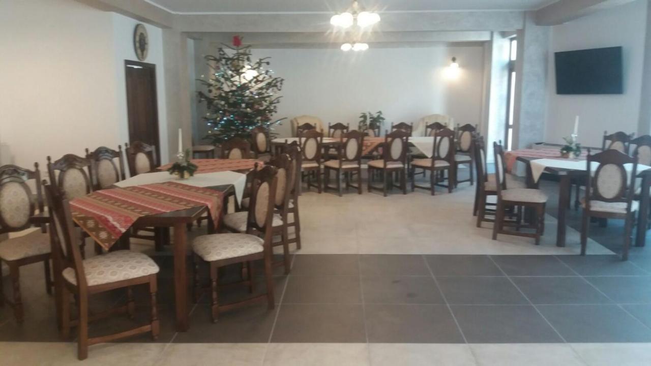 Conacul Domnitei Hotell Voronet Exteriör bild