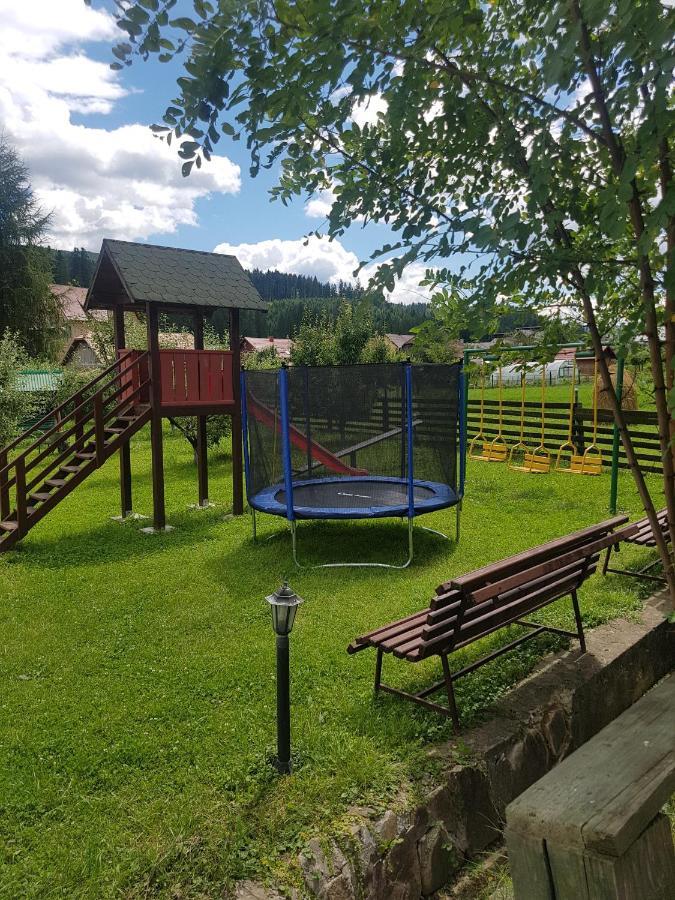 Conacul Domnitei Hotell Voronet Exteriör bild